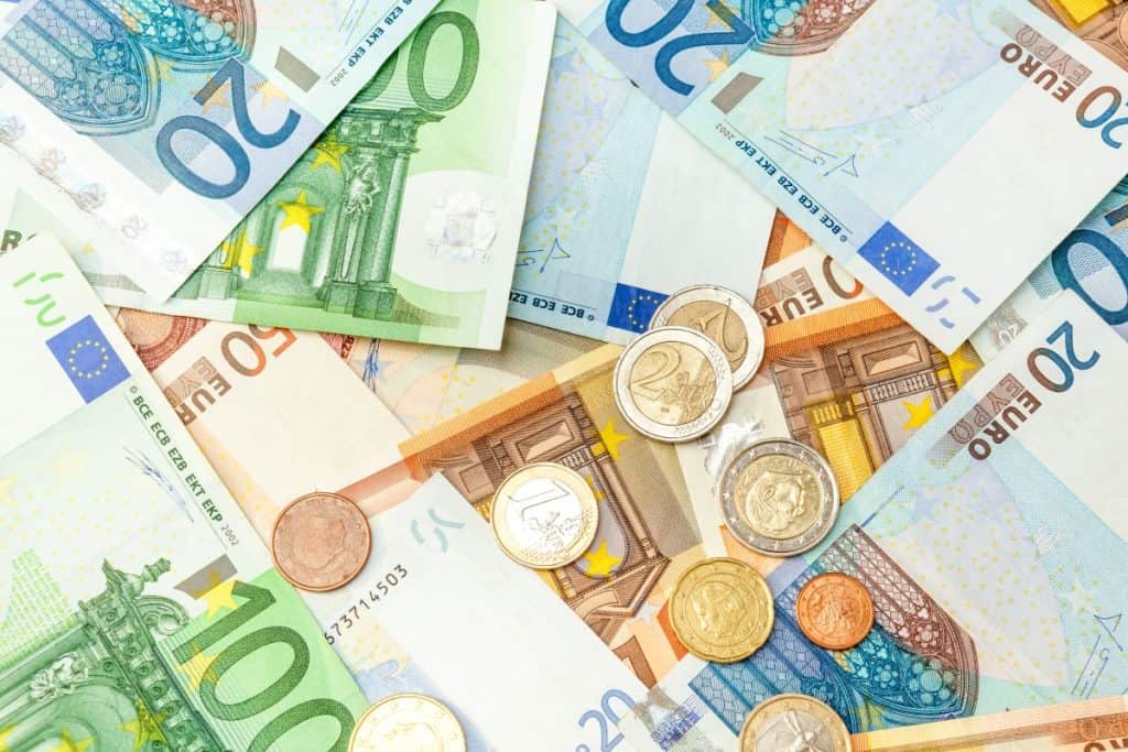 Kako pravilno koristiti prednosti revolving kredita Kako pravilno koristiti prednosti revolving kredita